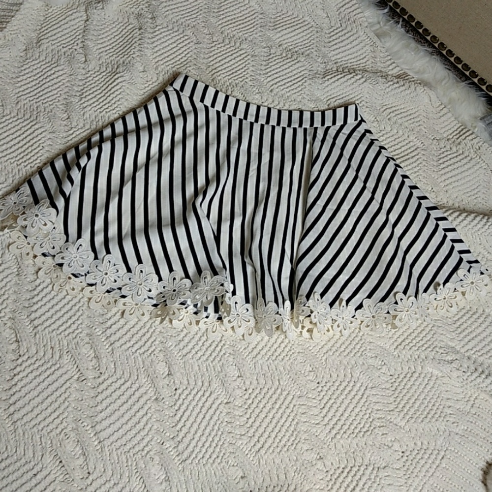 Two piece set - Picture 3 of 5